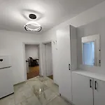 Vini * Tirana